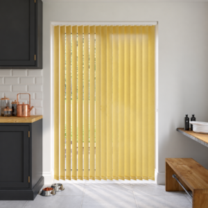 cocina-moderna-con-persianas-verticales